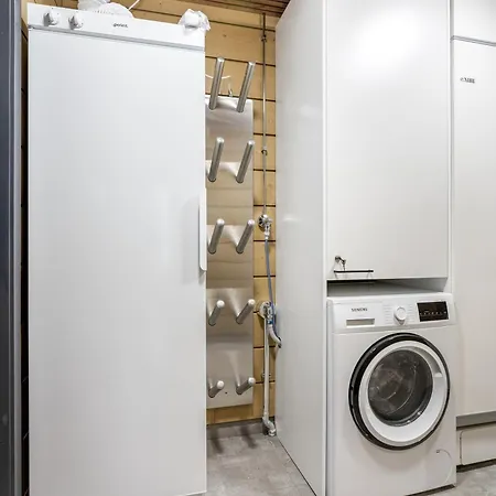 Levin Lyhty Bettina B4 By Hilla *